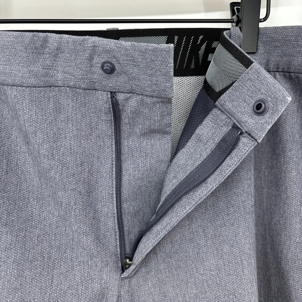 Nike Golf Dri-Fit Standard Fit Gray Flat Front Chino shorts Mens‎ 40 X 10 Mens
